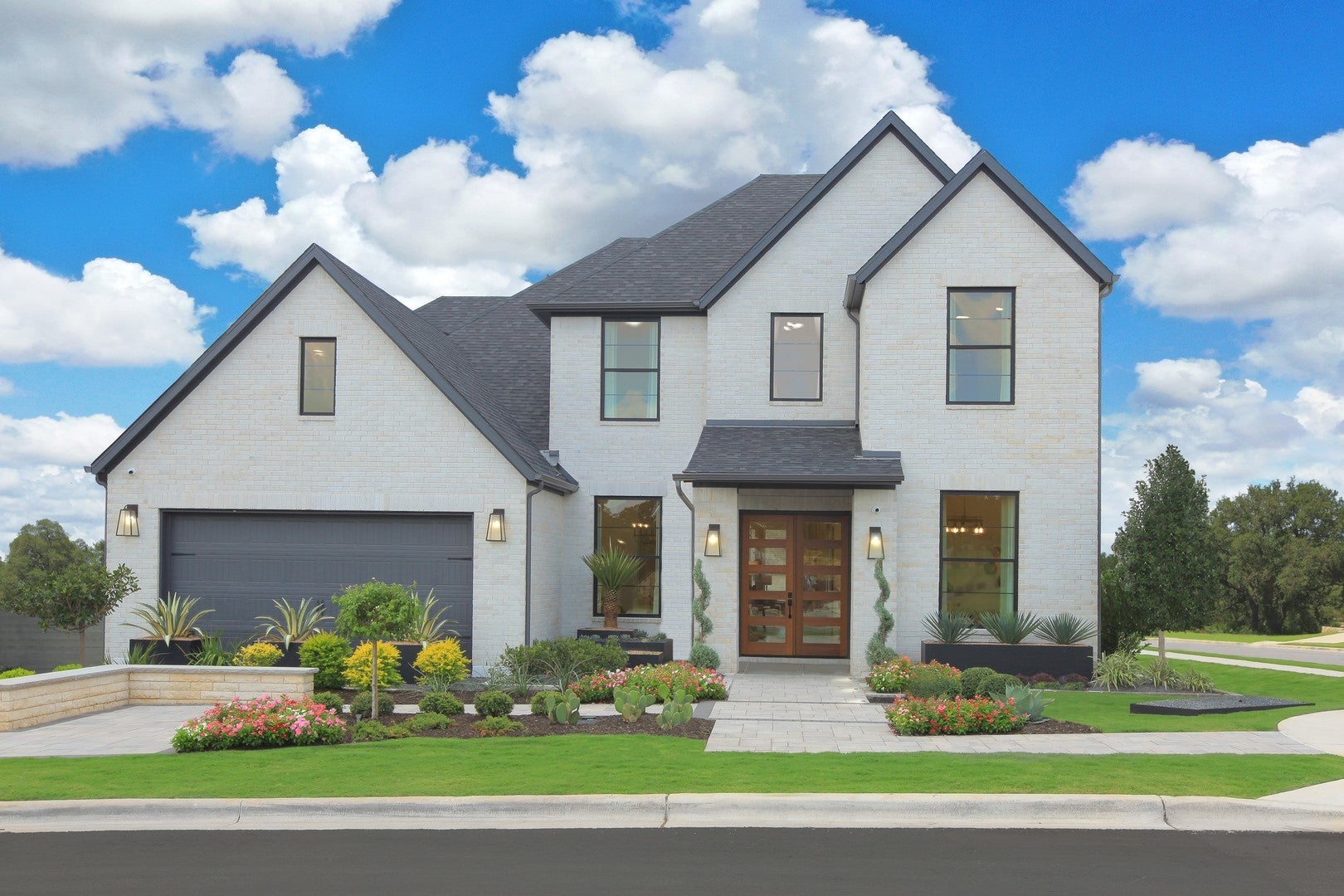 Photo of Listing #3500783