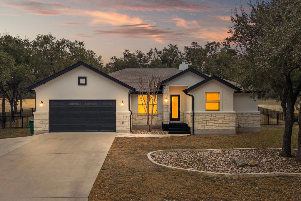 416 Venture Boulevard S, Point Venture