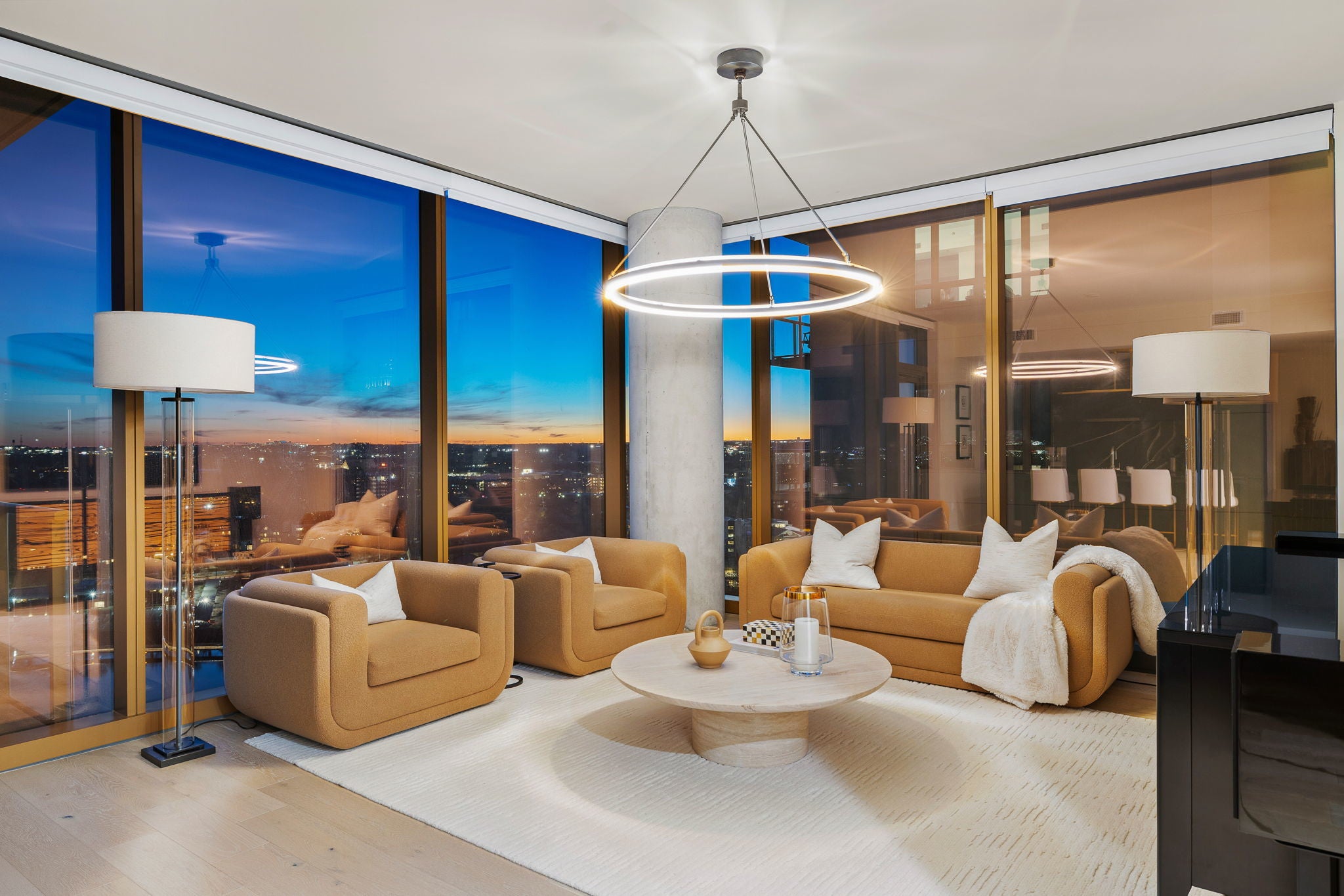 Photo of Listing #8005977