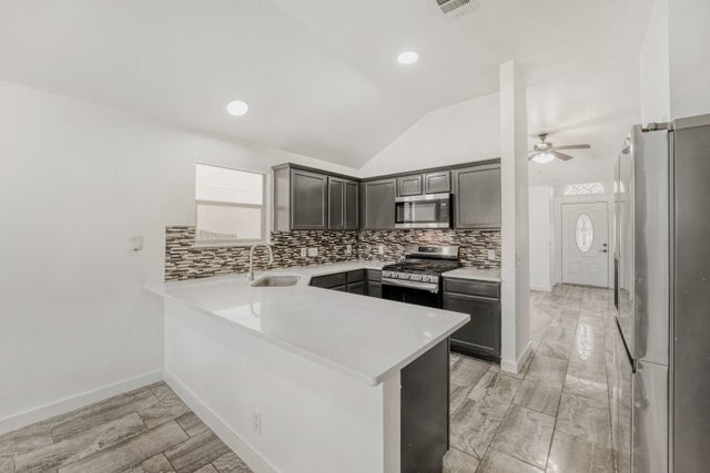 16828 Jaron Drive, Manor