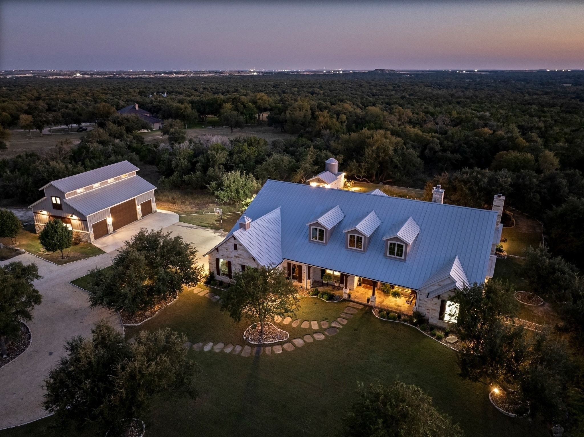 Photo of Listing #1222681