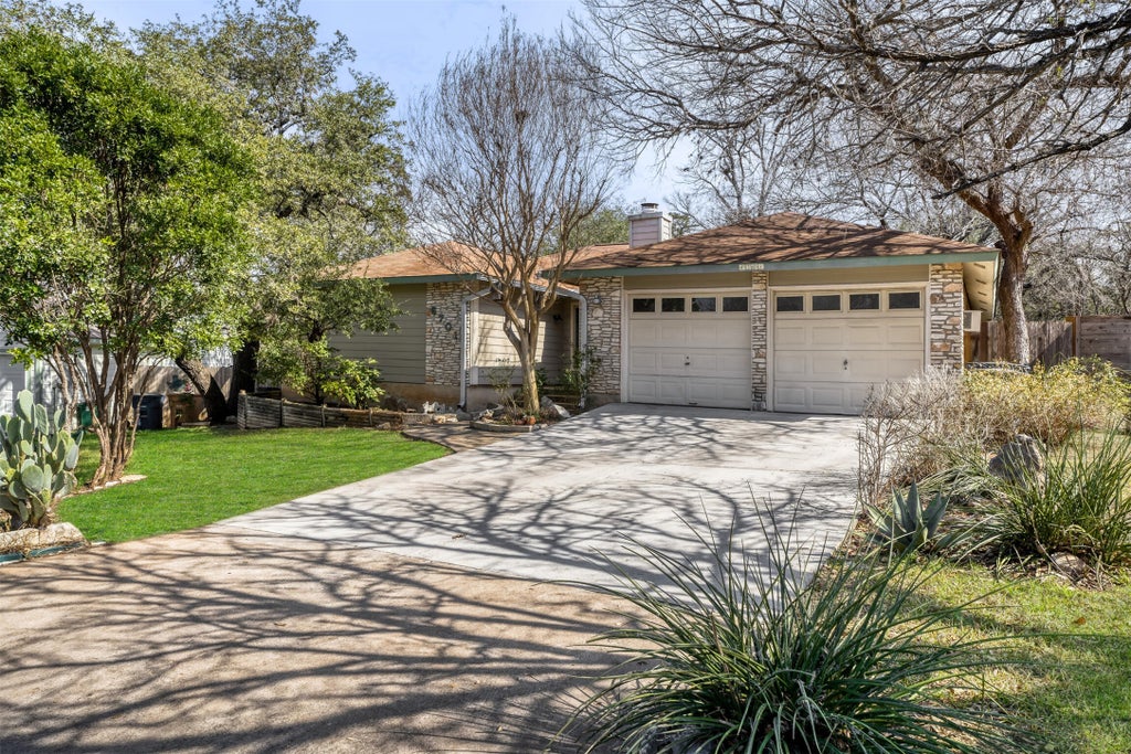 6701 Stage Coach Trail, Austin