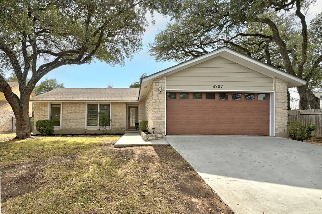 4707 Whispering Valley Drive, Austin