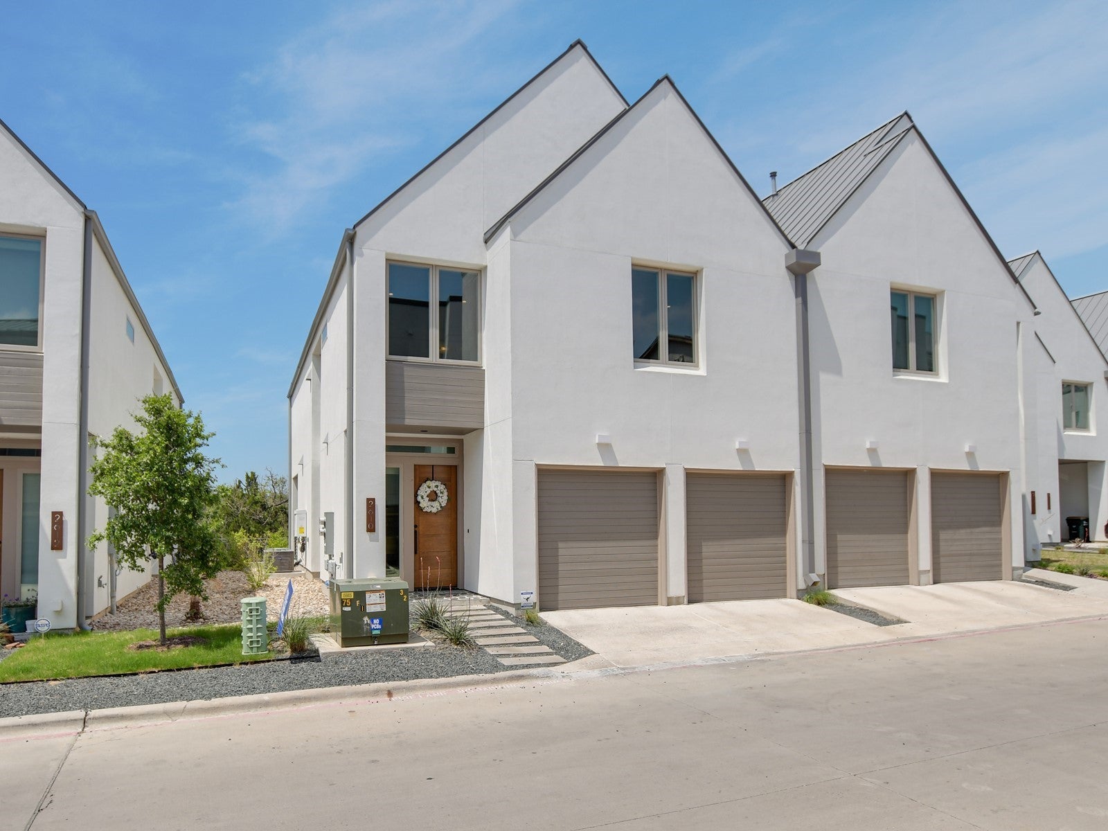 Photo of Listing #5839416