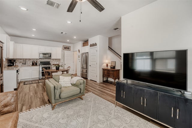 8007 Mellencamp Drive, Austin