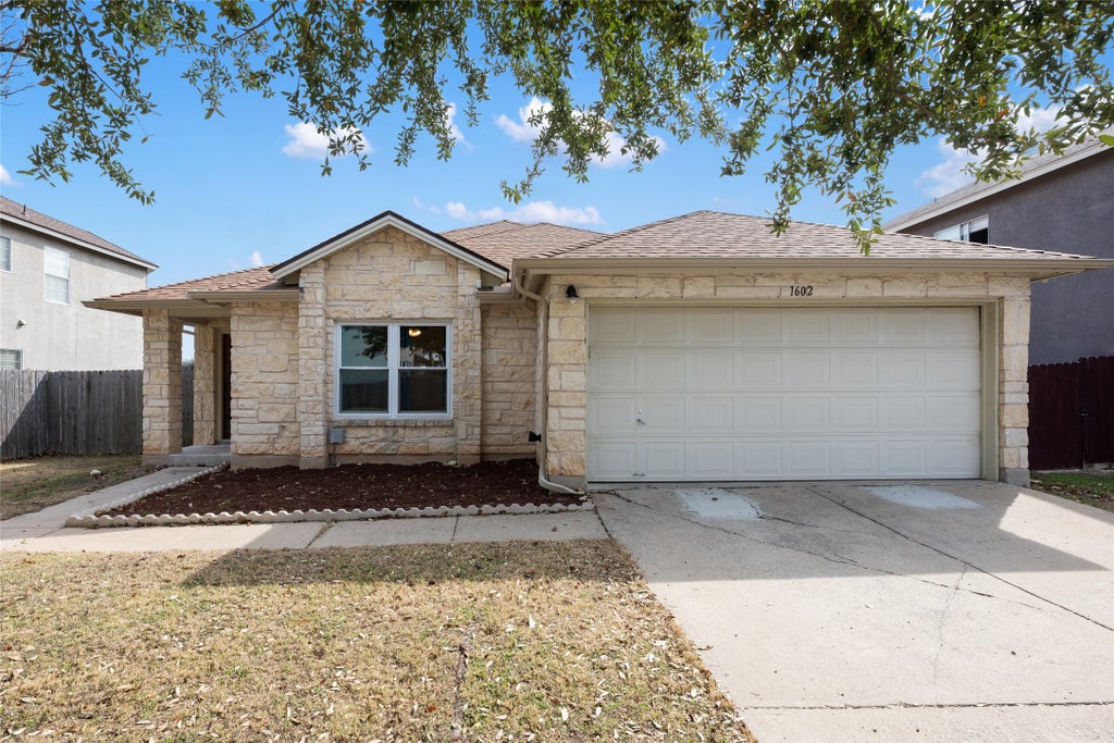 1602 Candlelight Drive, Leander
