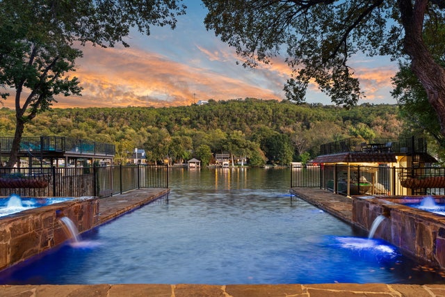 3111 Ski Shores Terrace, Austin