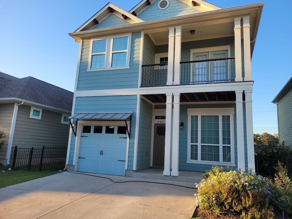 2404 Vintage Stave Road 102, Austin