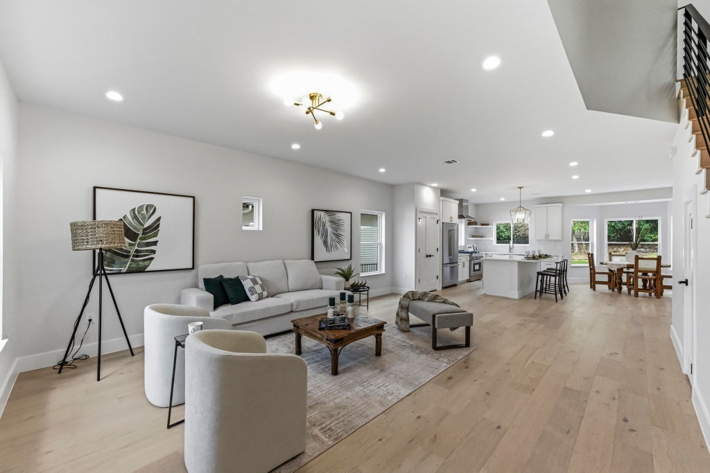 13 Autumn Oaks Drive, Lakeway