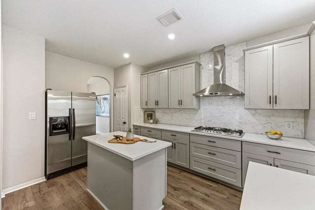 11200 Savin Hill Lane, Austin