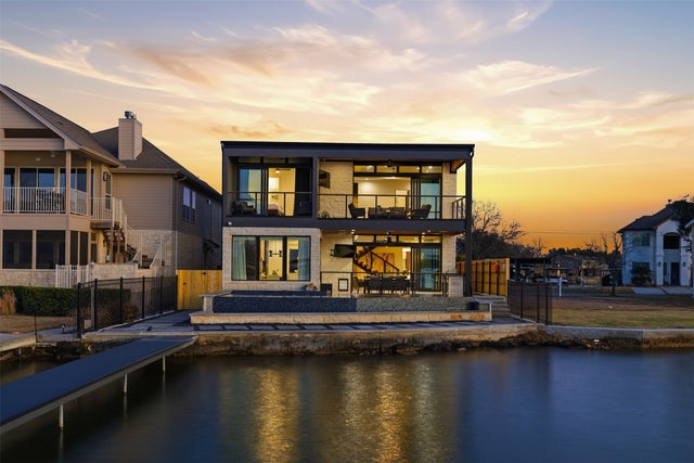 Residential Real Estate for Sale at 1104 Impala Dr on Lake LBJ - MLS #7249642