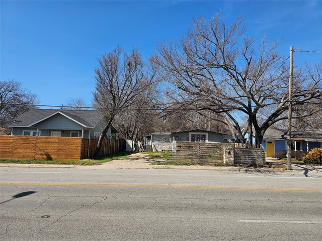 516 Montopolis Drive, Austin