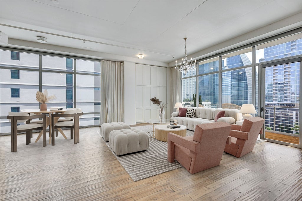 800 W 5th Street 1008, Austin