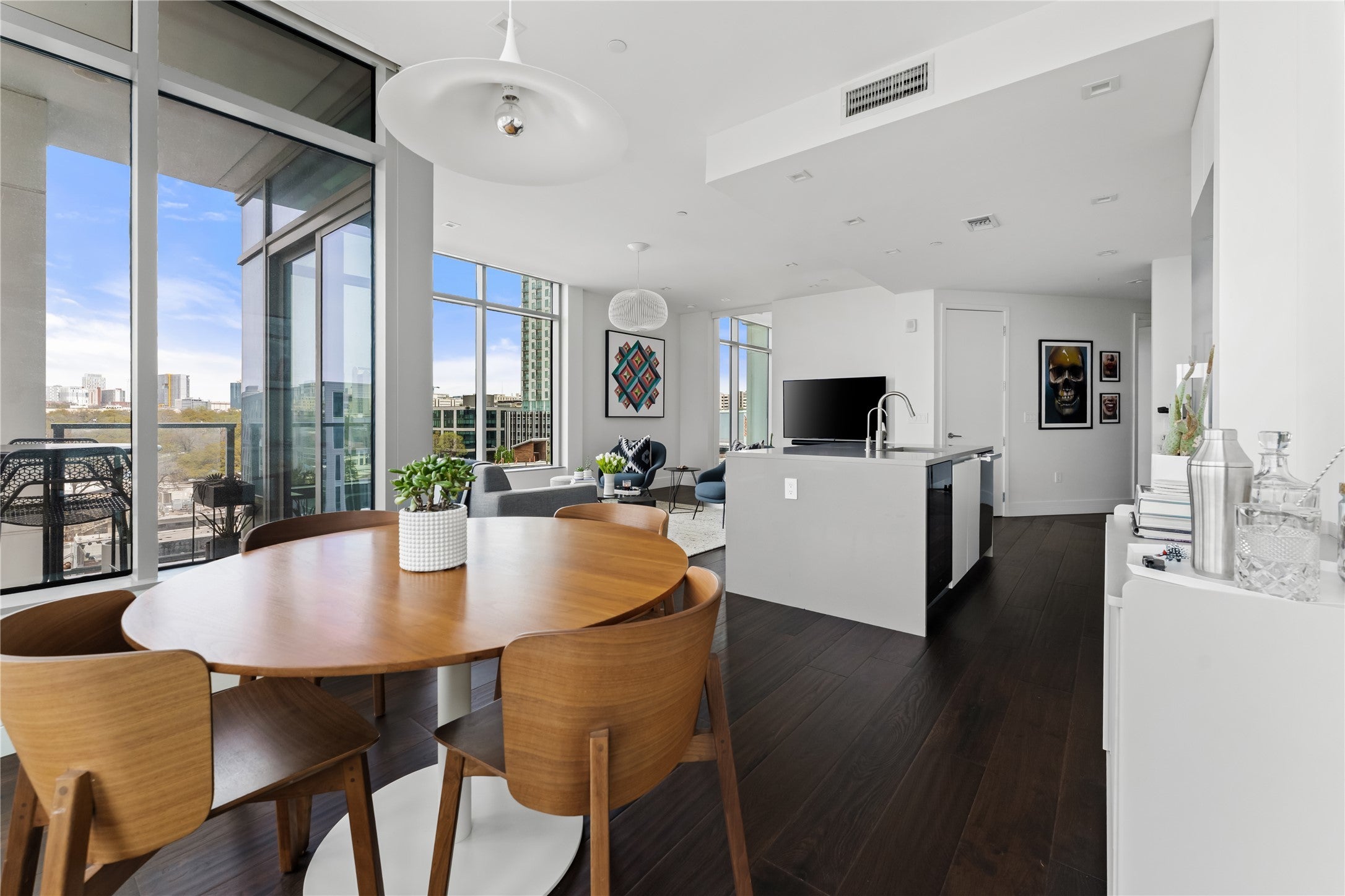 Photo of Listing #9735267