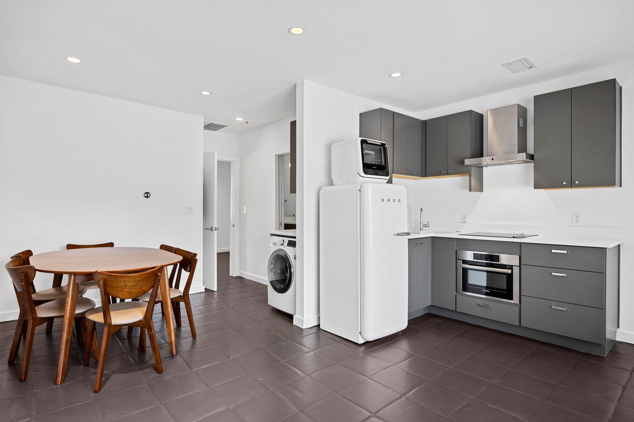 Photo of Listing #2530099