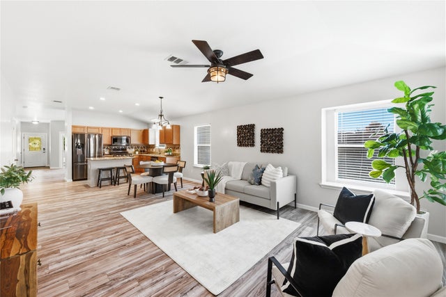 446 Paddington Drive, Kyle