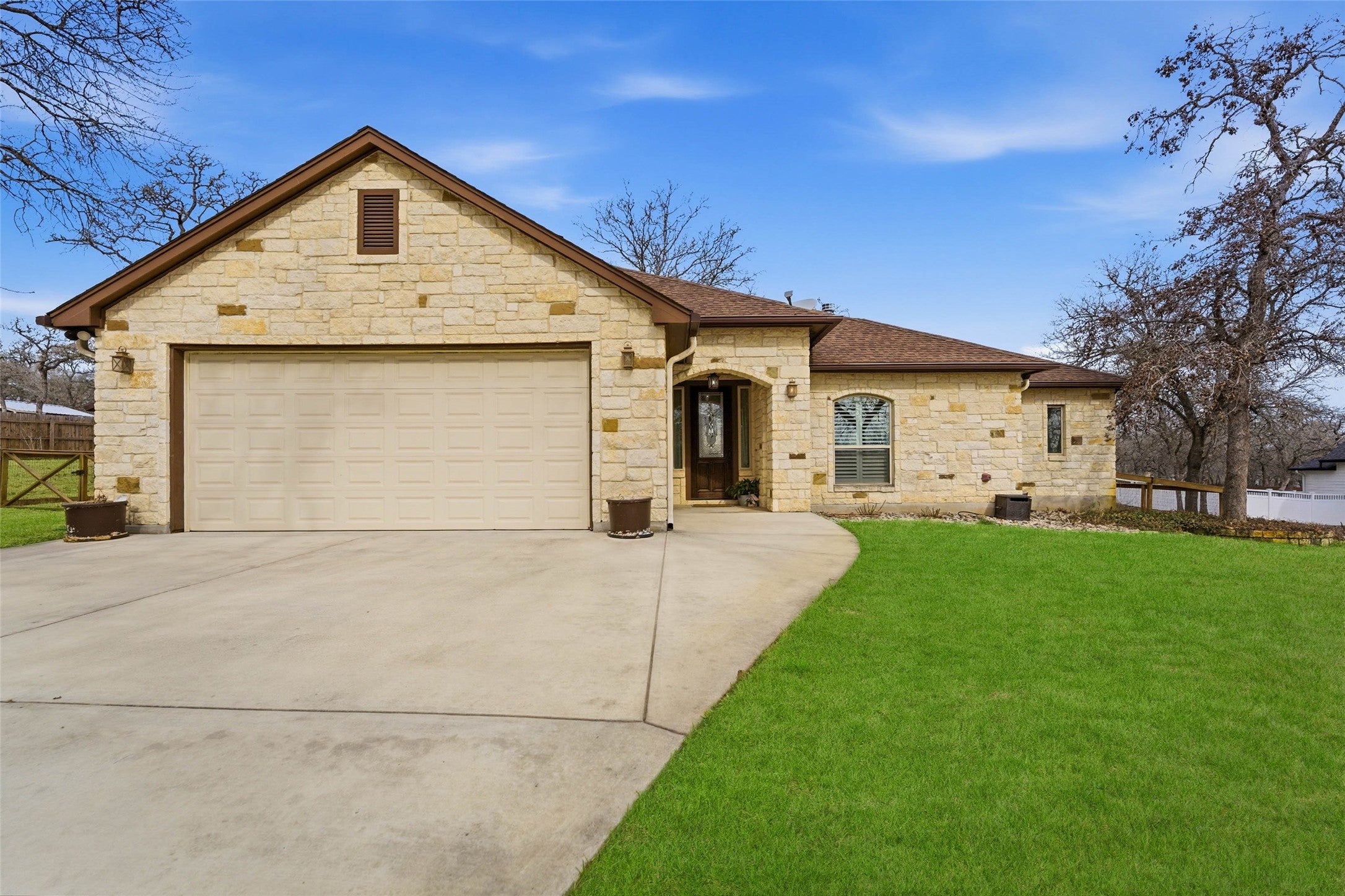 Photo of Listing #8203170