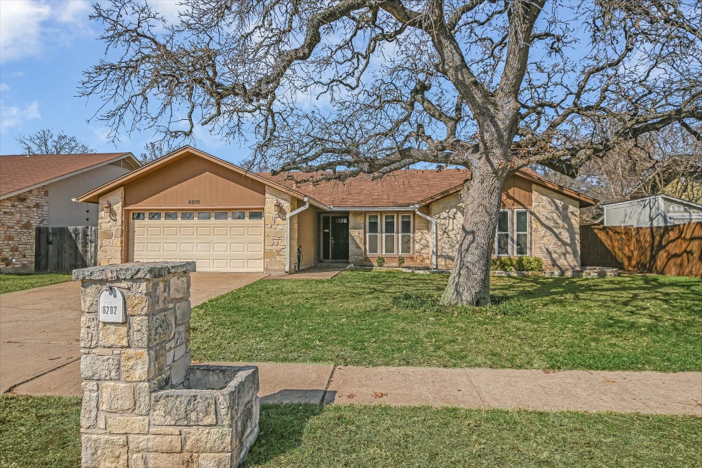 6202 Sun Vista Drive, Austin