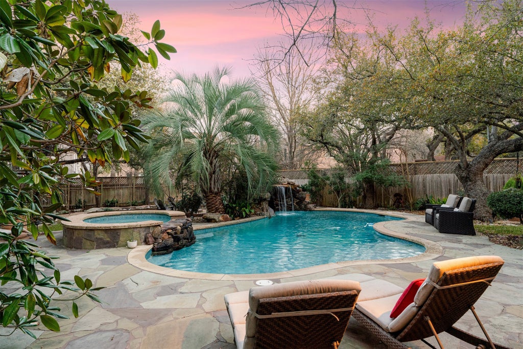 10019 Estancia Lane, Austin