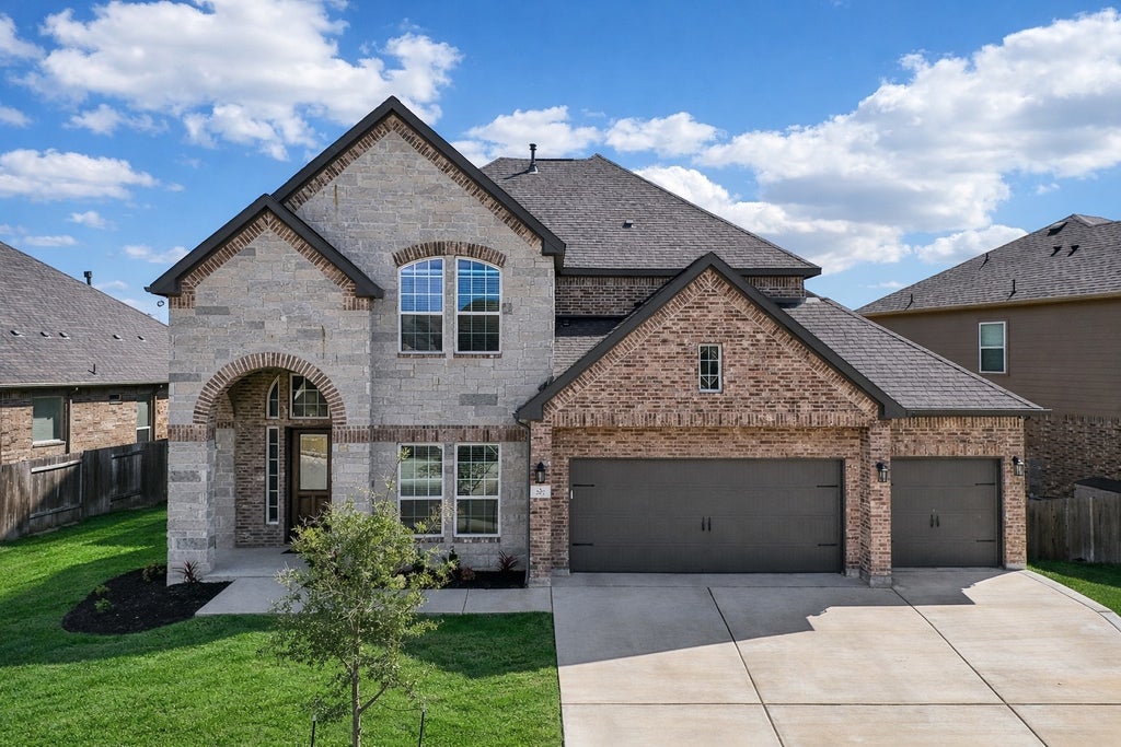 207 Wild Pecan Loop, Buda