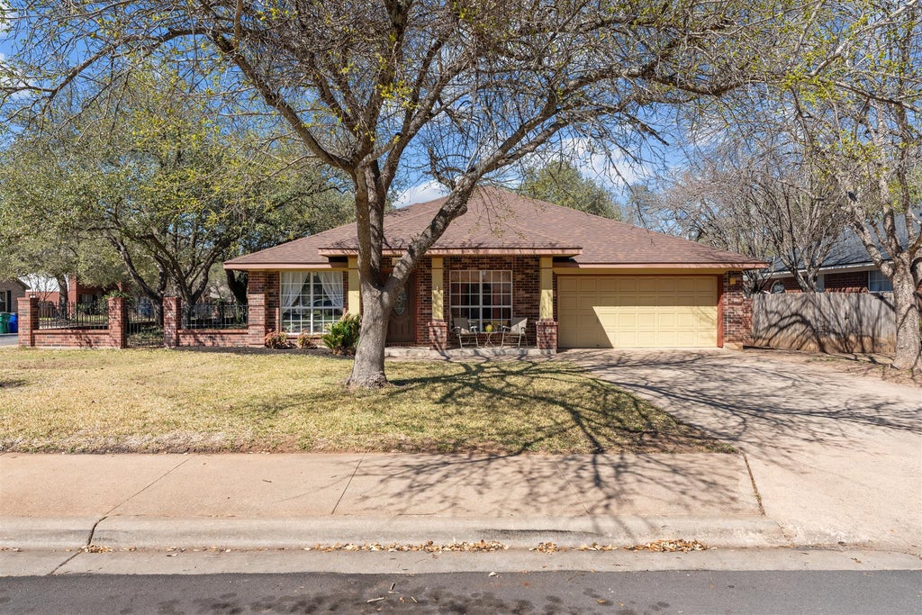 1211 Sugarberry Drive, Cedar Park