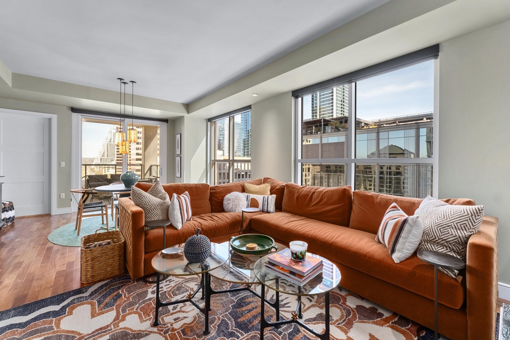 Photo of Listing #4635848