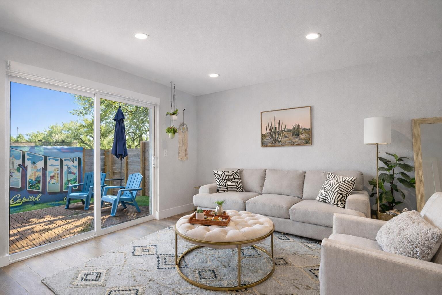 Photo of Listing #1712893