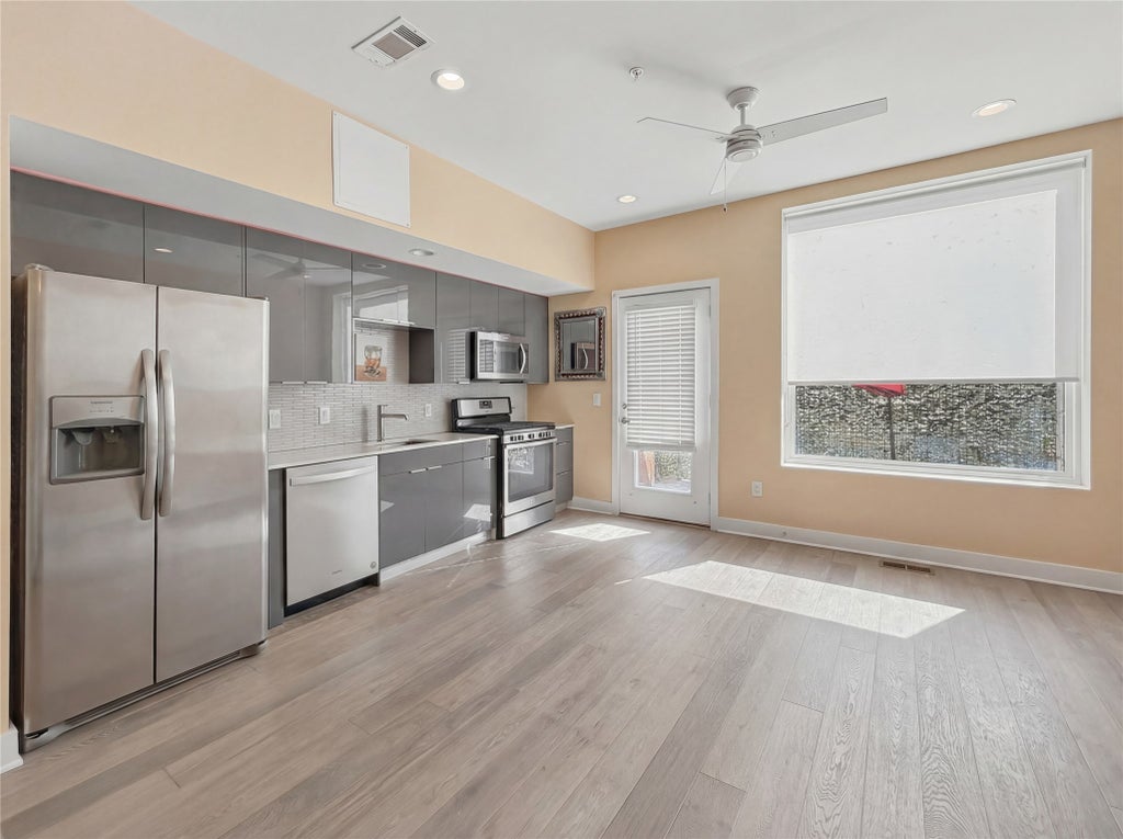 1800 E 4th Street 223, Austin