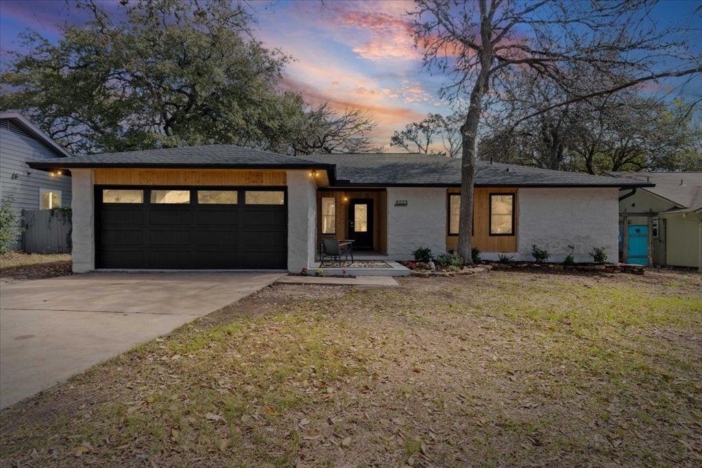 9223 Independence Loop, Austin