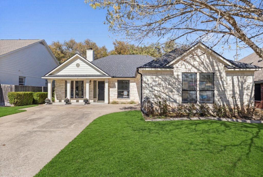 5700 Travis Green Lane, Austin