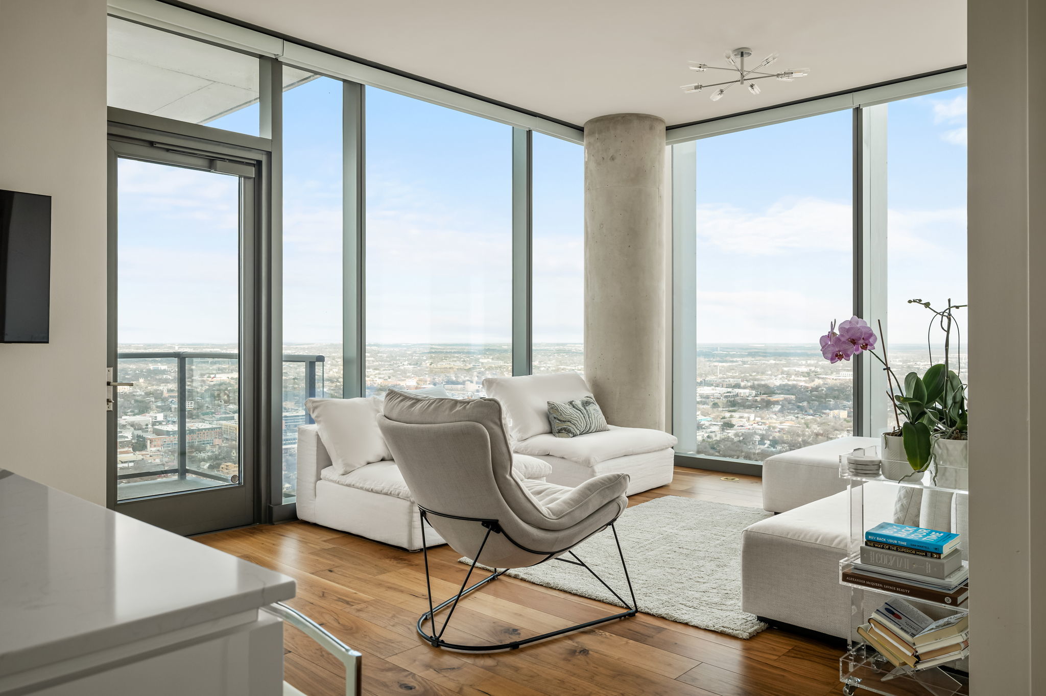 Photo of Listing #1341243