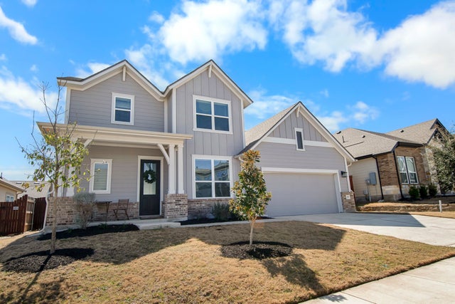 166 Twistleaf Drive, Buda