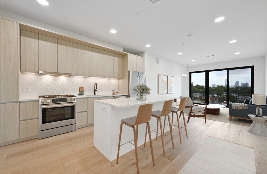 2209 S 1st Street 309, Austin