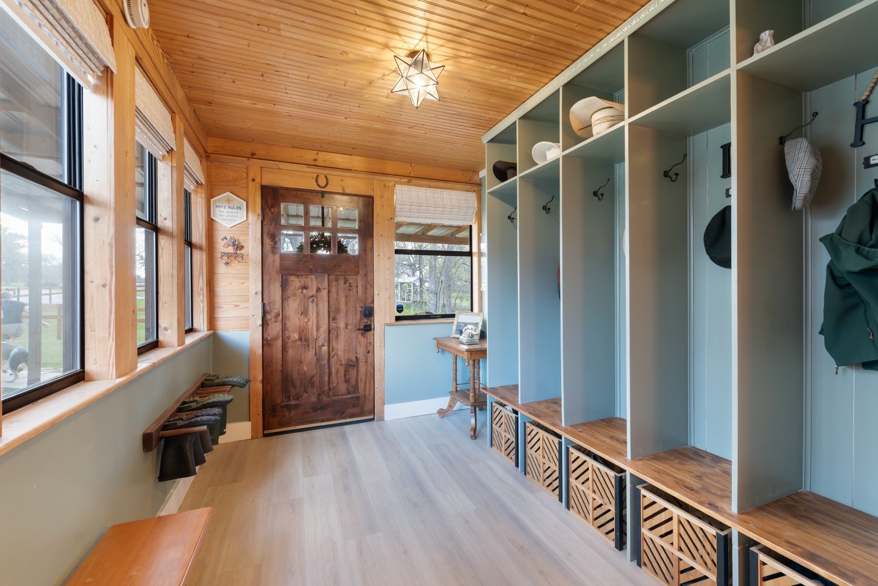 Photo of Listing #6369917