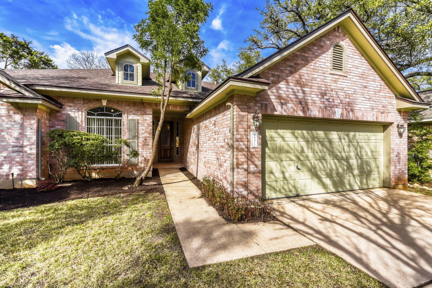 Photo of Listing #8237810