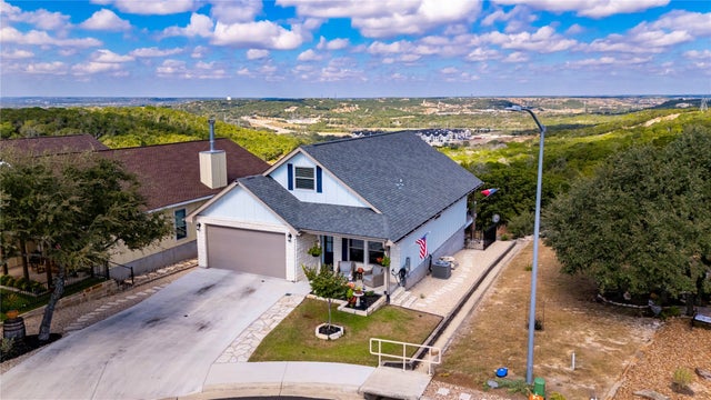 1057 Roanoke Lane, Kerrville
