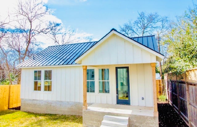 1903 B W 30th Street, Austin