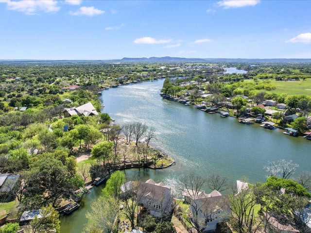 1332 S Lakeside Dr, in the city of Kingsland Real Estate in TX by Longhorn Valley,