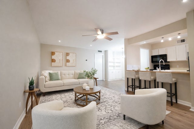 1240 Barton Hills Drive 111, Austin