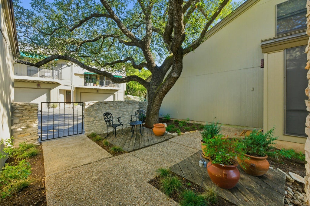 1821 Westlake Drive 105, Austin