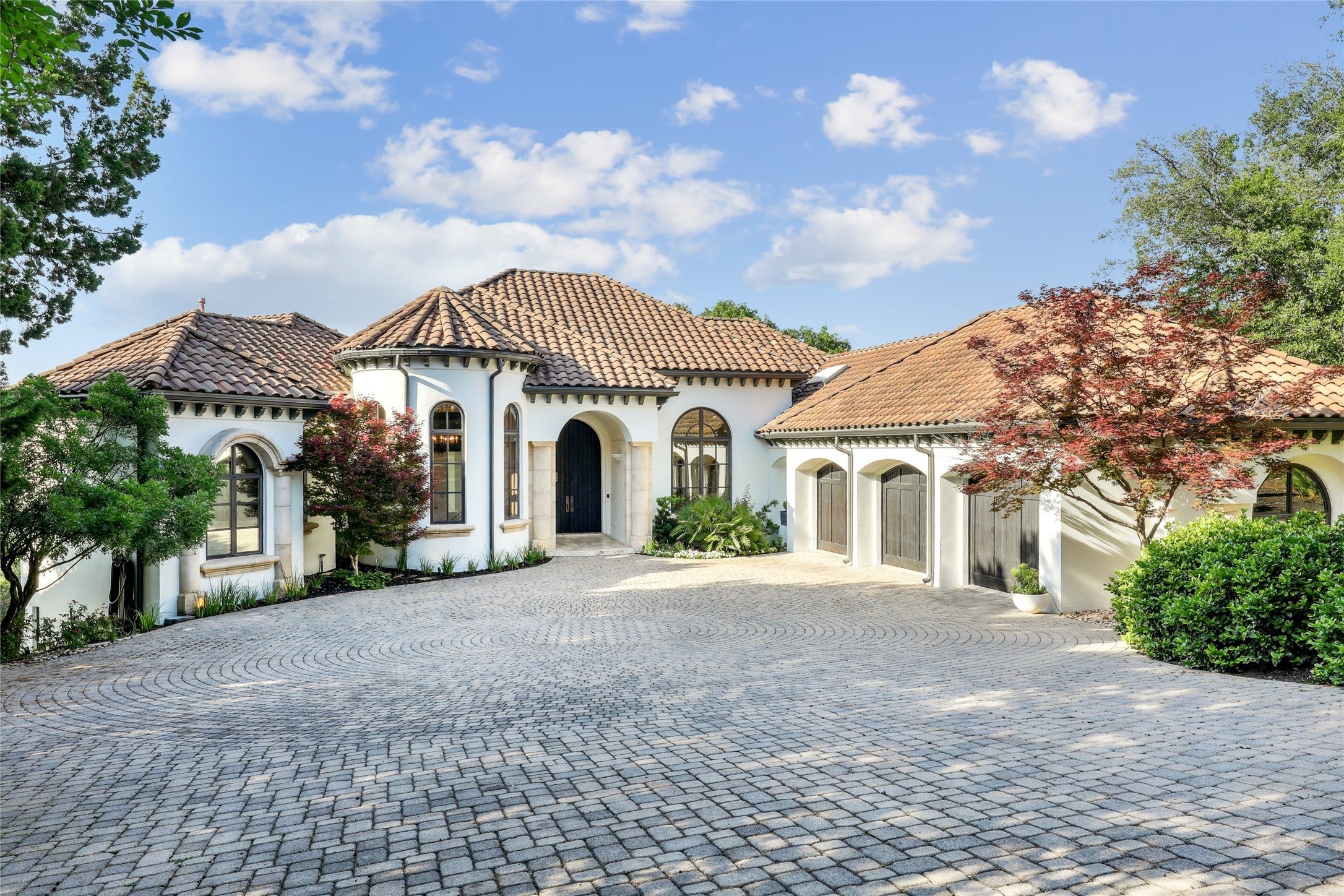 Photo of Listing #2880437