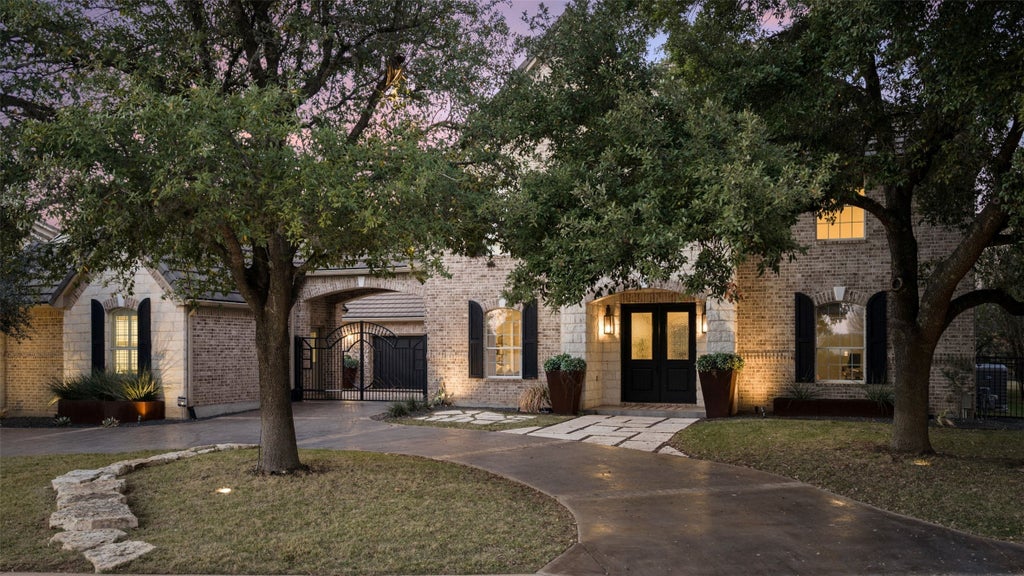 11700 Eagles Glen Drive, Austin