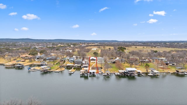 Residential Real Estate for Sale at 2028 Williams Lakeshore on Lake LBJ - MLS #4163868