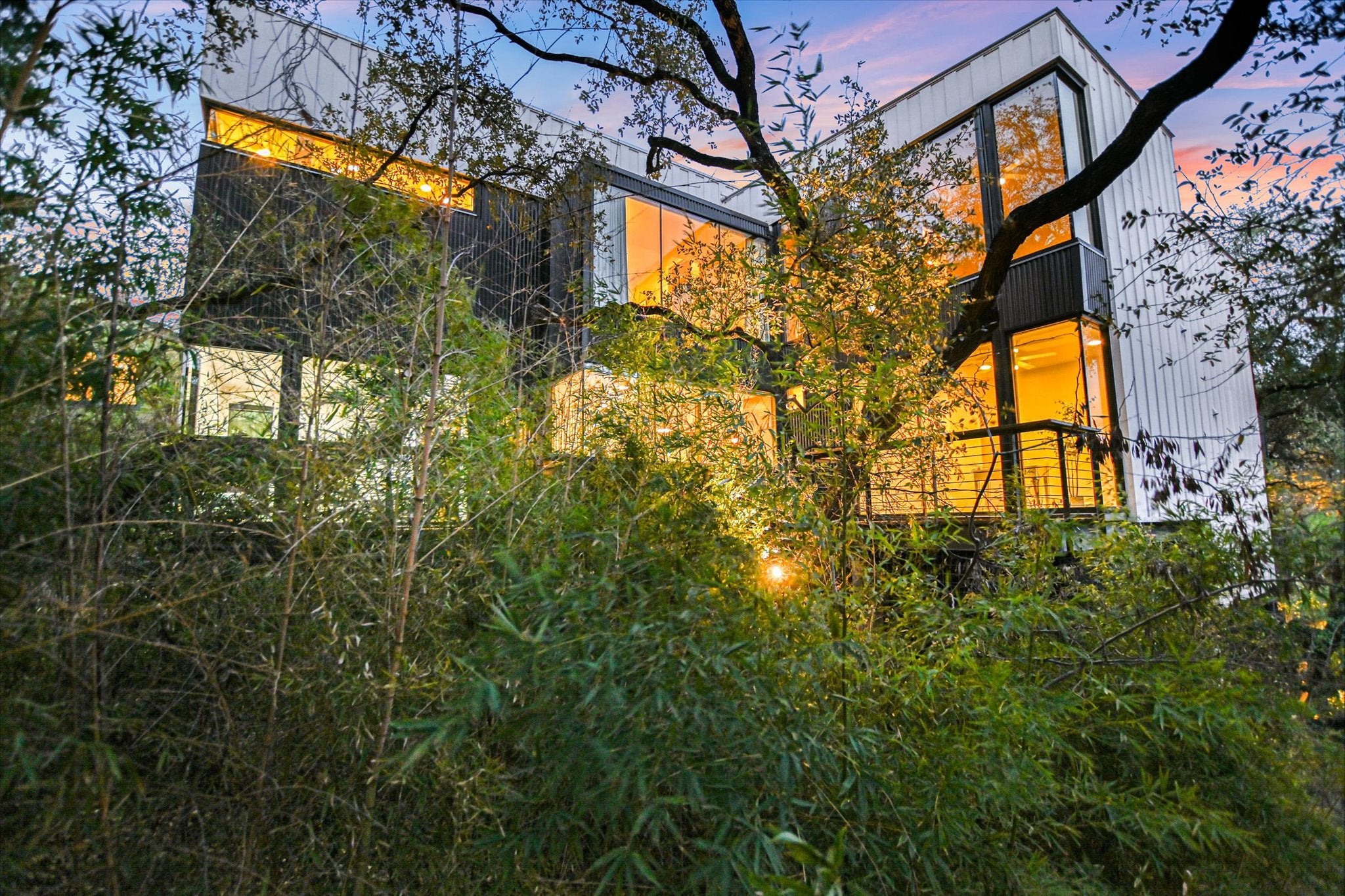 Photo of Listing #5563646