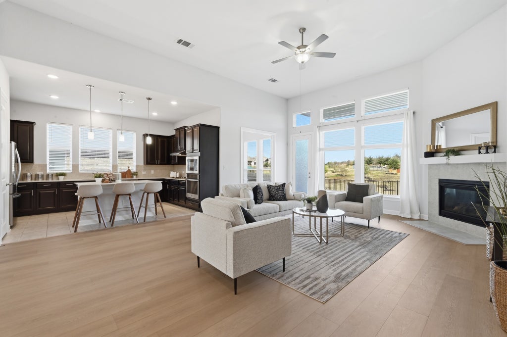 176 Wild Pecan Loop, Buda