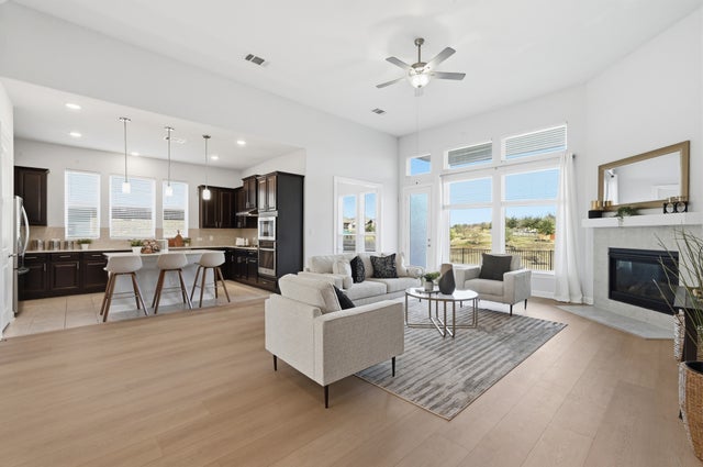 176 Wild Pecan Loop, Buda