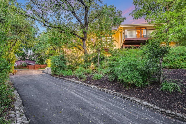 19 Sugar Shack Drive, West Lake Hills