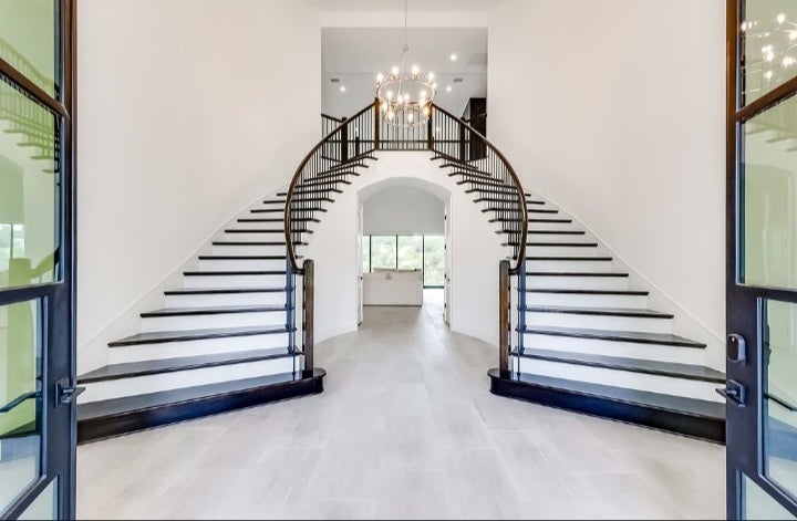 Photo of Listing #7346157