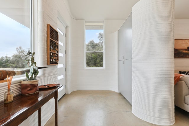 112 Red Maple Lane, Georgetown