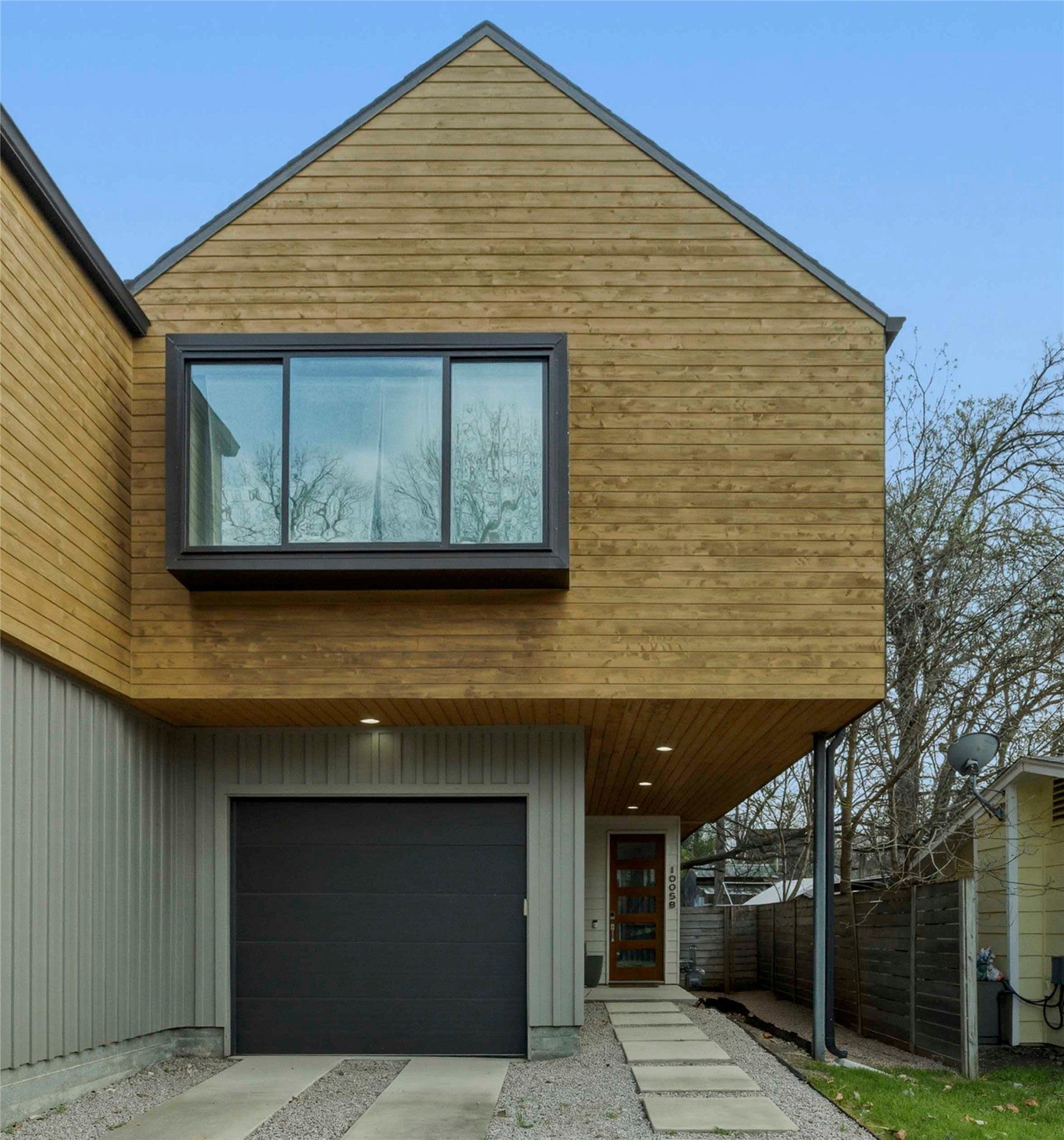 Photo of Listing #9978497